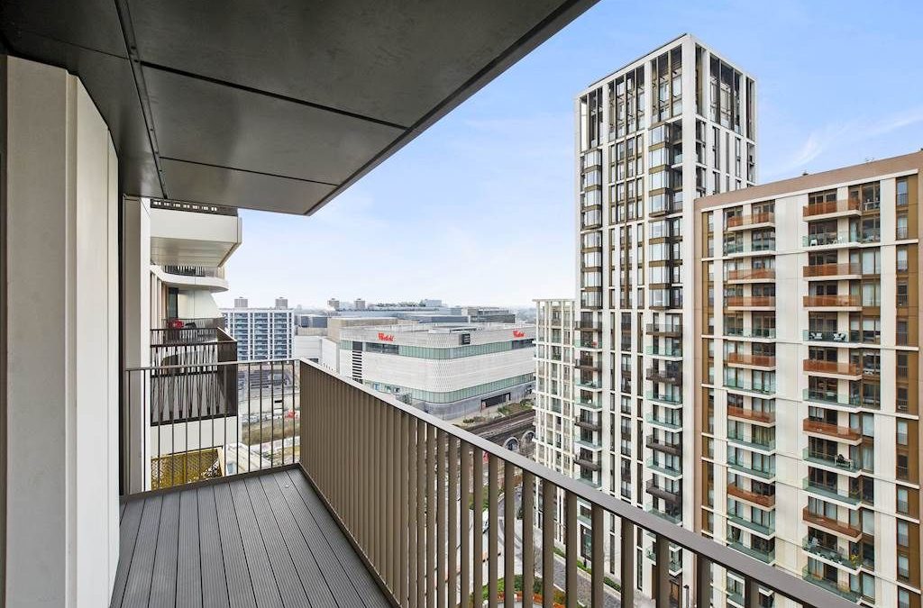Parkside Apartments, Cascade Way, London
