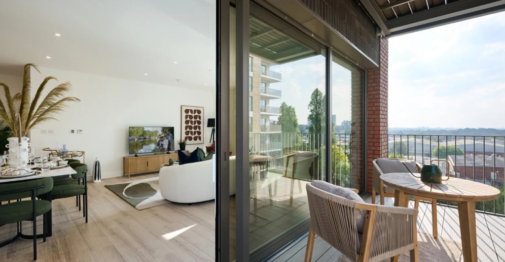 Waterview House, Grand Union